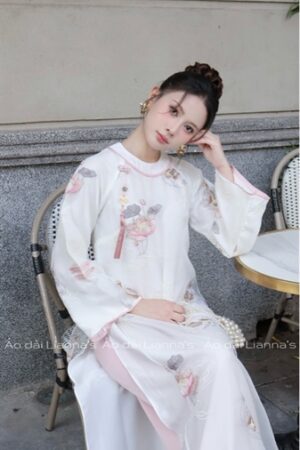 Áo dài cách tan trắng suong cá chép hoa sen