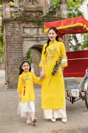 AD mẹ tơ vàng thêu hoa kiotviet b1db231b2474de11ab1e2bee1116ee2a