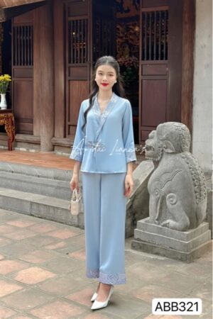 Set đi lễ cổ chéo phối gấm xanh dương nhạt