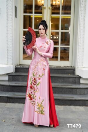 Áo dài thiết kế valentino theu Hồng