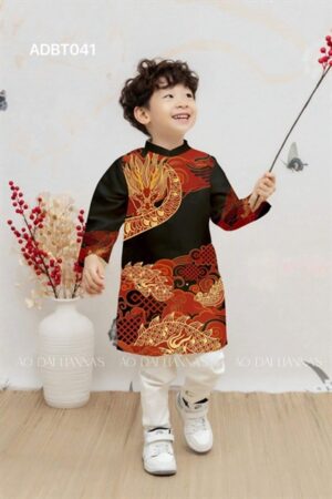 Áo dài bé trai viền rồng đen đỏ