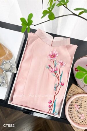 Áo dài cách tan Hồng thêu hoa quan hong sen kiotviet da81fce7dfbab1635b97558d38129ff2