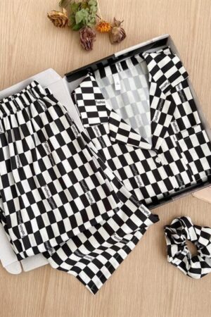 Ô vuông đen trắng