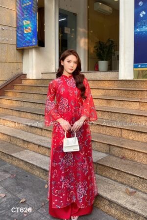 Áo dài đỏ suông họa tiết