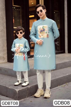 Ao dai bé trai gia đình xanh