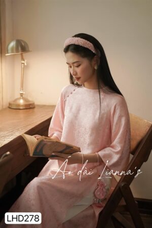 Áo dài fom suong lua Hà Đông Hồng phấn