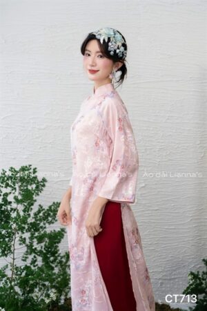 Áo dài cách Tân suông tông Hồng họa tiet thêu kiotviet fda7946a4256c315a05154a0c8e3ba7d