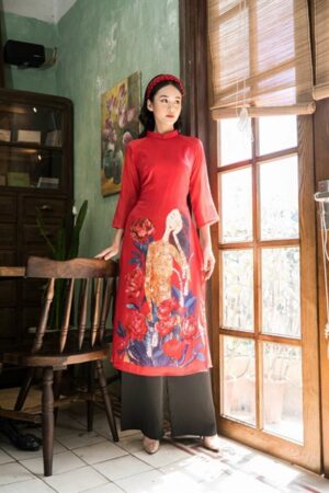 Tơ đỏ cô gái quần đen