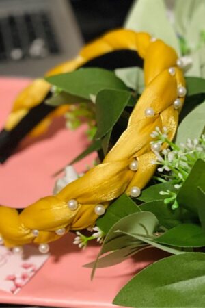 Cài ngọc tơ óng vàng