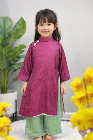 Áo dài bé gái tằm ánh tông tím mận