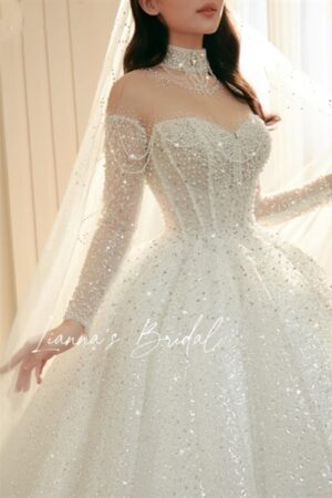 Váy cưới thiết kế