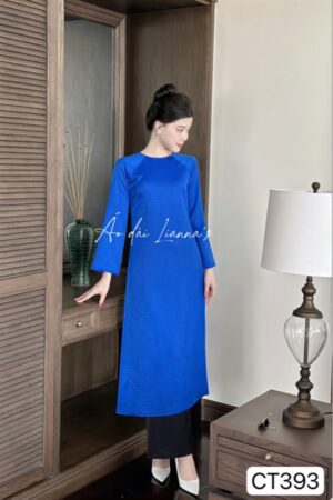 Áo dài form suông màu xanh dương đậm