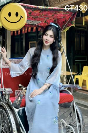 AD tơ xanh dương theu hoa kết nơ - form suông kiotviet 42e9d692c4f04874563f1597dbd27e1f