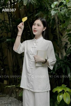 Pháp phục đi lễ trắng