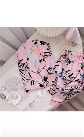 Hồng hoạ tiết lá đen