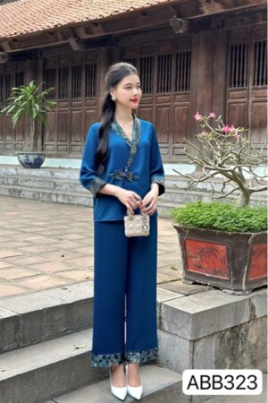 Set đi lễ cổ chéo dark blue phối gấm hoa