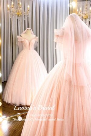 Váy cưới thiết kế hồng by Lianna’s