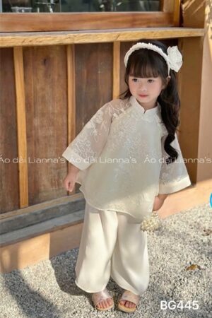 bà ba bé gái ren lá trang kem