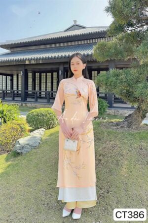 Tơ Cam nhạt cổ tròn