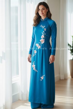 Áo dài thiết kế hoa theu tong xanh nhạt