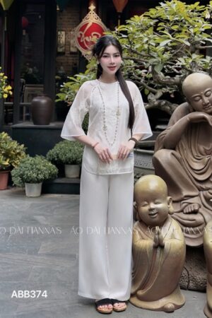 Set bà ba trắng kem cổ tết