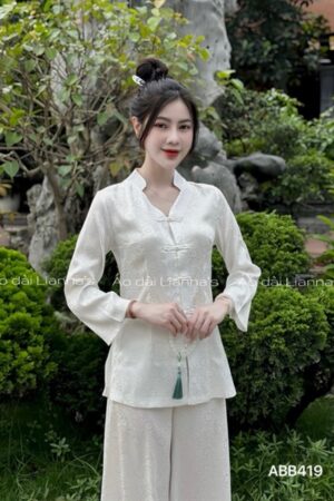 Áo ba ba gấm tơ hoa cúc trắng gài khuy nơ