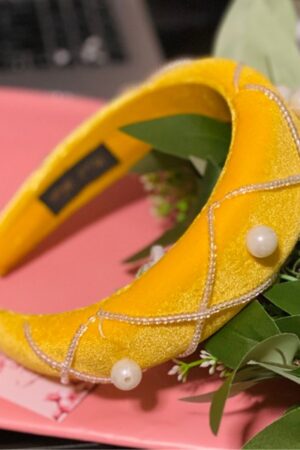 Cài ngọc nhung vàng có dây