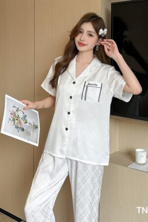 Lụa tay ngắn quần dài ô vuông trắng