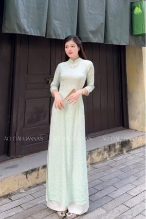 Áo dài truyen thống xanh mint hoa nhí