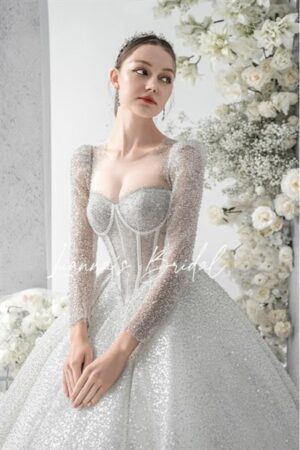 Váy cưới cao cấp cúp ngực - đuôi dài