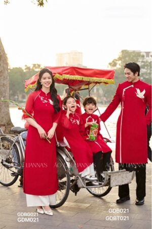 AD Bố nhung tằm đỏ thiết kế thêu chim _AD gia đình kiotviet fea7e2489df83375553e924f9ceff278