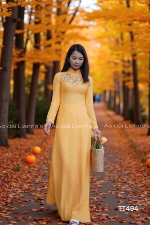 Áo dài truyền thống vàng đính đá