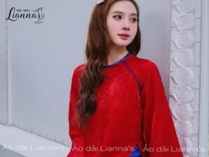 Áo dài đỏ phối xanh