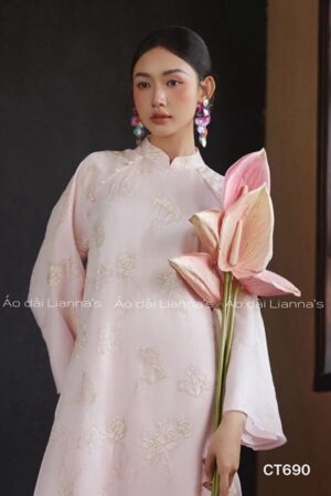 Áo dài cách tan suông hoa thêu tông Hồng kiotviet 06b79663a56bd12b0135e488beed6bb0
