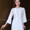 Áo dài suông trắng chim công