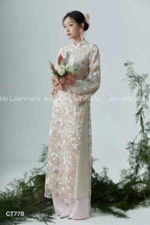 áo dài kim sa hoa nhí nền kem