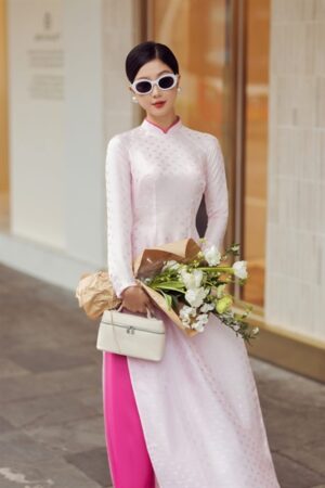 Áo dài truyền thống hồng phấn viền cổ hông sen kiotviet 5dd411d2a1a5c17ff6ff0ba4b2a980d1