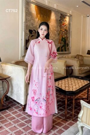 Áo dài cách Tân Hồng kết hoa