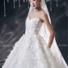 Ball gown wedding dress
