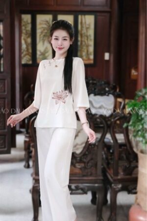 áo bà ba/phap phục trắng thêu sen