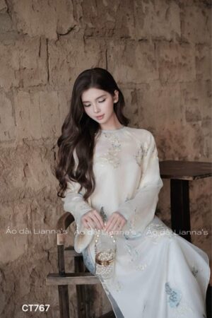 Áo dài suông bướm xanh cổ tròn