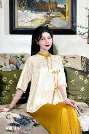 Áo bà ba tơ vàng thắt nơ