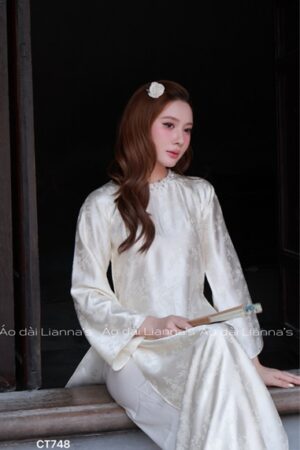 Áo dài suông lá trúc kem