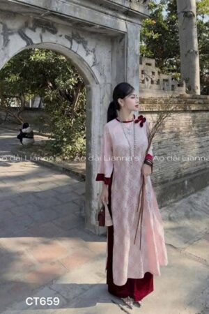 Áo dài cách tan gấm thọ Hồng phối nhung kiotviet 740b35e5bccb34ae9d9b83d1c37d3f6c