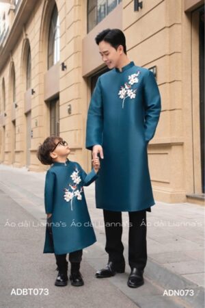 Áo dai bé trai xanh dương thêu hoa