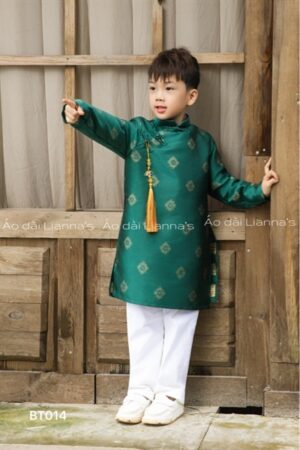 Áo dài bé trai Tết xanh