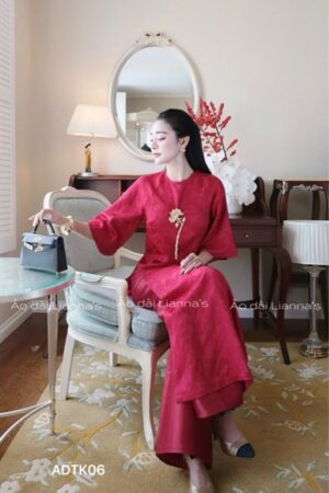Áo dài thiệt ke đỏ kem cài hoa kiotviet f72338878792b9d291f6e9569798941f