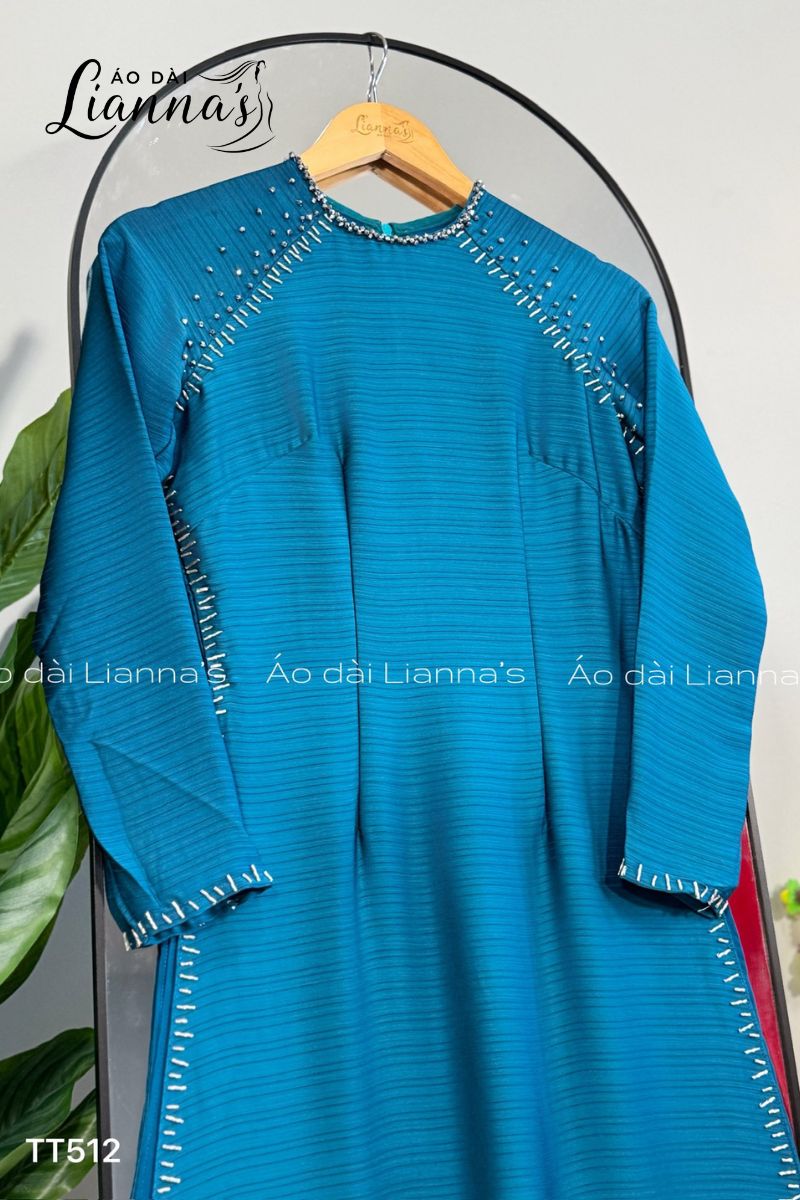 áo dài thiết kế cao cấp sang trọng