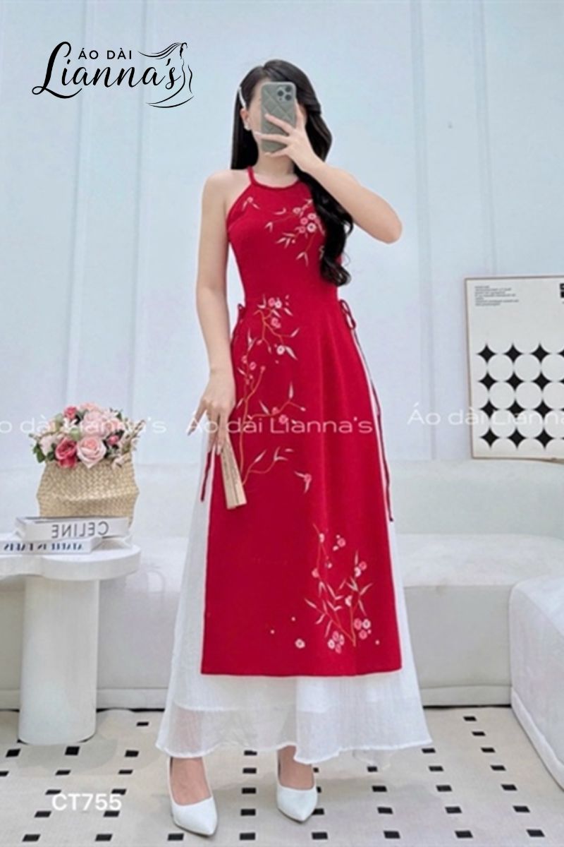 Đỏ 4 tà phối trắng – Mẫu áo dài nổi bật, thanh lịch và cuốn hút cho nhiều dịp đặc biệt Đỏ 4 tà phối trắng