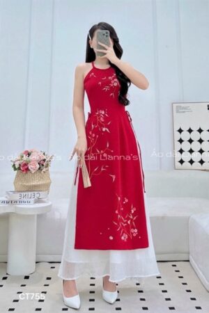 Yếm đỏ phối váy